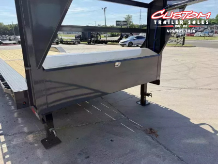 New #150986 2026 LAMAR H8 28 X 102  TANDEM AXLE 14K EQUIPMENT GOOSENECK W/ SLIDE IN RAMPS