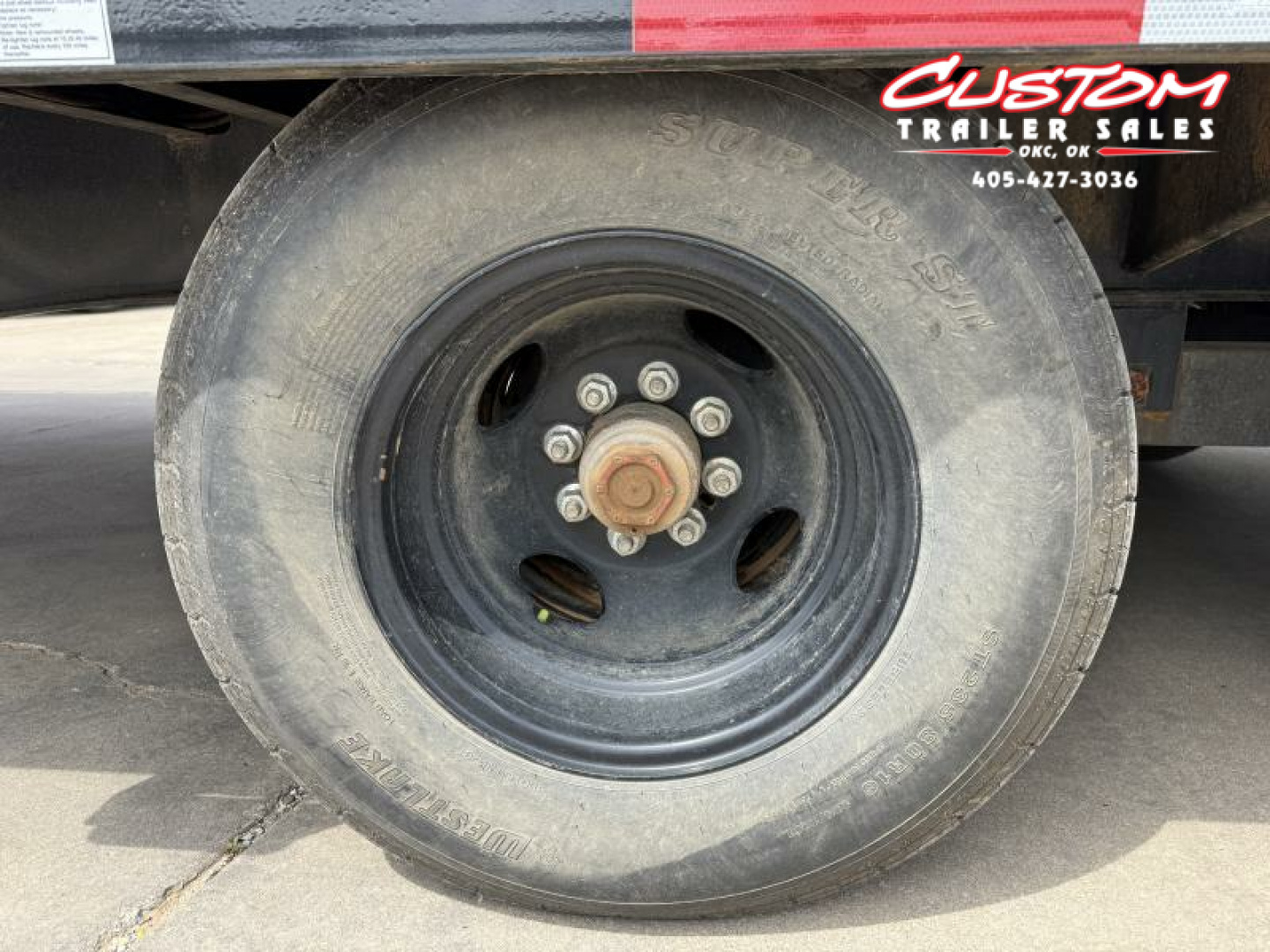 Used #242638 USED 2021 DIAMOND C FMAX210 25 X 102 DUAL TANDEM AXLE 20K FLATBED GOOSENECK W/ MAX RAMPS