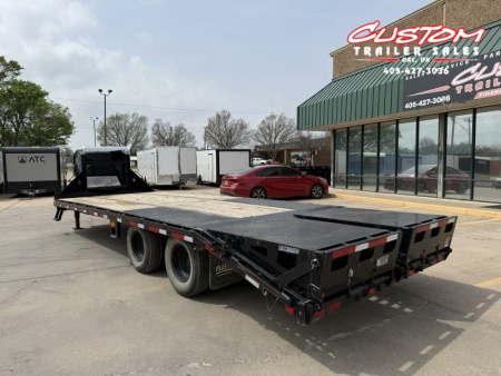 Used #242638 USED 2021 DIAMOND C FMAX210 25 X 102 DUAL TANDEM AXLE 20K FLATBED GOOSENECK W/ MAX RAMPS