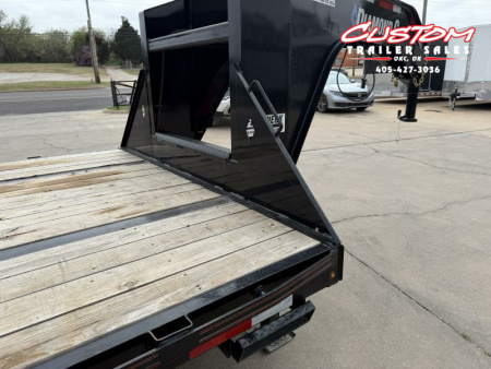 Used #242638 USED 2021 DIAMOND C FMAX210 25 X 102 DUAL TANDEM AXLE 20K FLATBED GOOSENECK W/ MAX RAMPS