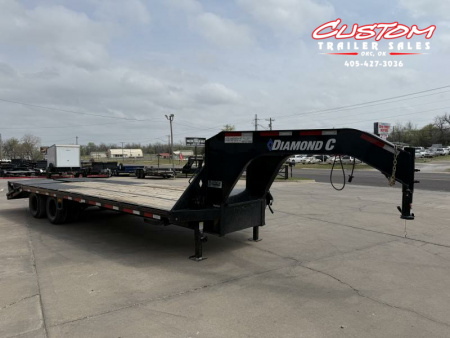 Used #242638 USED 2021 DIAMOND C FMAX210 25 X 102 DUAL TANDEM AXLE 20K FLATBED GOOSENECK W/ MAX RAMPS