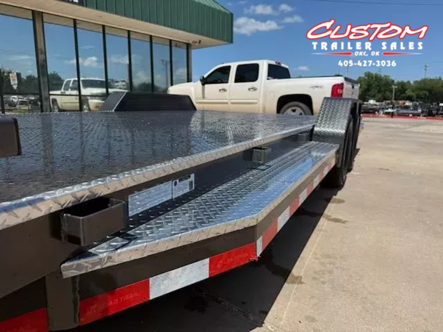 New #360072 2025 LOAD TRAIL CZ 20 X 83 TANDEM AXLE 7K STEEL FLOOR CAR HAULER W/ ALUMINUM TRIM PACKAGE