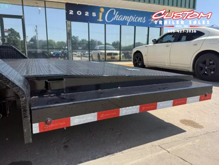 New #361089 2025 LOAD TRAIL CZ 20 X 83 TANDEM AXLE 7K STEEL FLOOR CAR HAULER