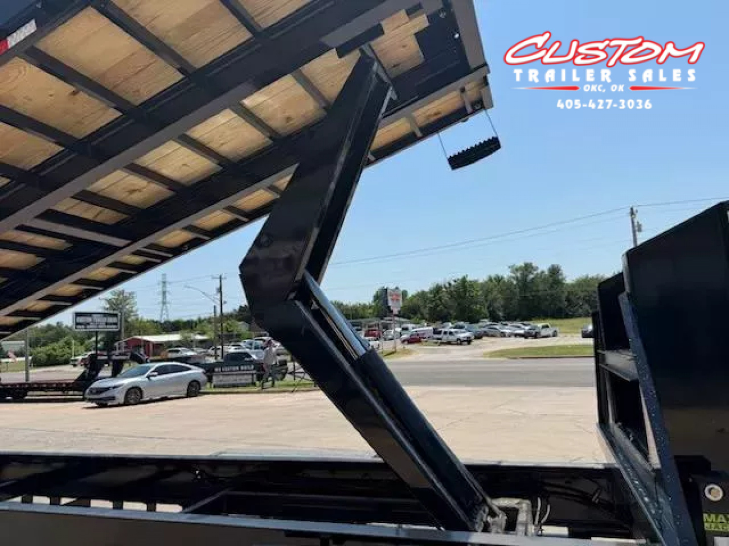 New #364489 2026 LOAD TRAIL GT 40 X 102 DUAL TANDEM FULL TILT CONTAINER TRAILER FLATBED GOOSENECK W/ HYD. JACKS & 18,000LB WINCH PACKAGE