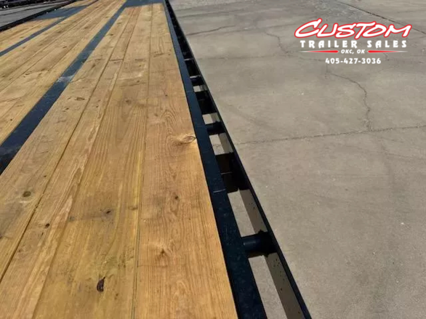 New #364489 2026 LOAD TRAIL GT 40 X 102 DUAL TANDEM FULL TILT CONTAINER TRAILER FLATBED GOOSENECK W/ HYD. JACKS & 18,000LB WINCH PACKAGE