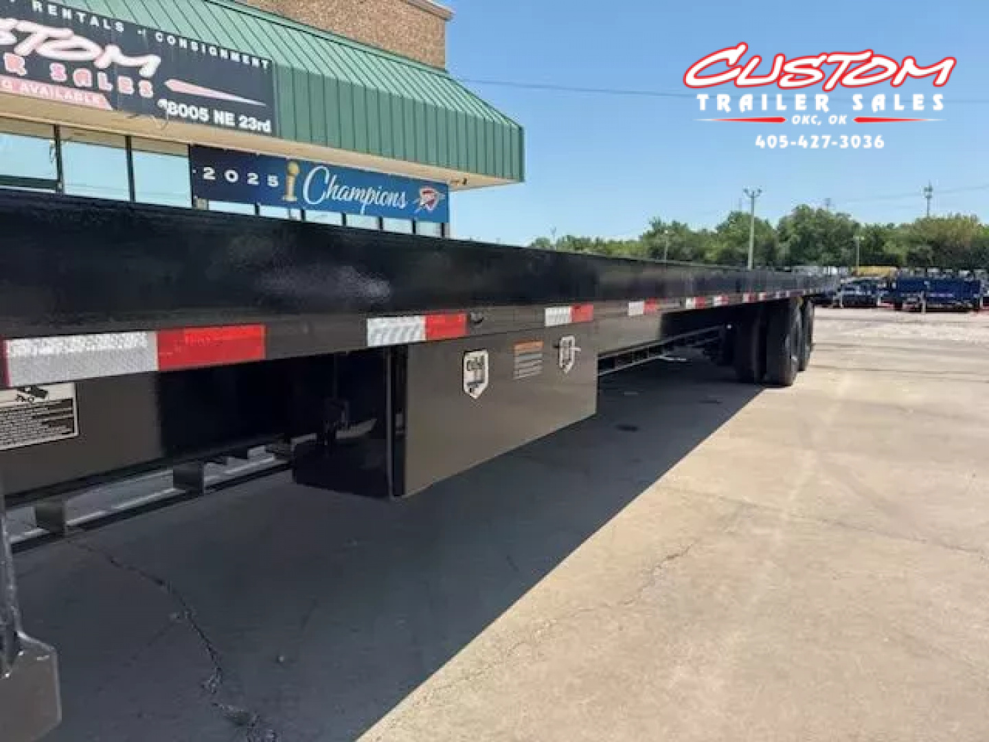 New #364489 2026 LOAD TRAIL GT 40 X 102 DUAL TANDEM FULL TILT CONTAINER TRAILER FLATBED GOOSENECK W/ HYD. JACKS & 18,000LB WINCH PACKAGE