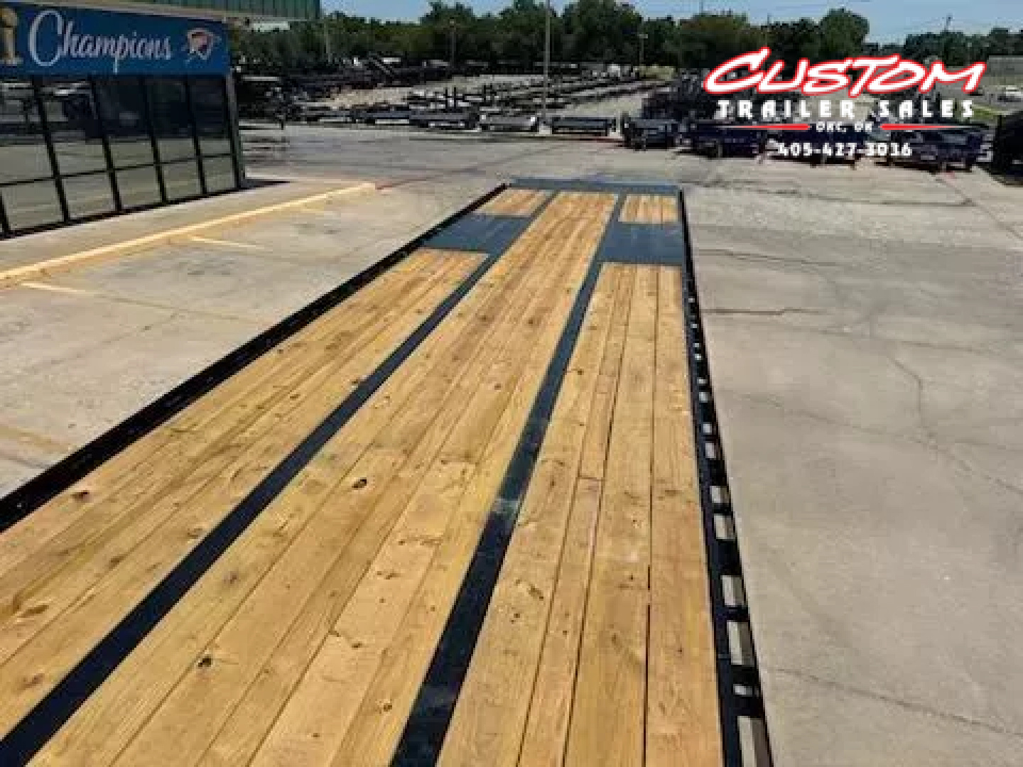 New #364489 2026 LOAD TRAIL GT 40 X 102 DUAL TANDEM FULL TILT CONTAINER TRAILER FLATBED GOOSENECK W/ HYD. JACKS & 18,000LB WINCH PACKAGE