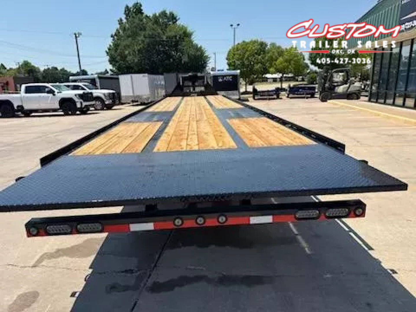 New #364489 2026 LOAD TRAIL GT 40 X 102 DUAL TANDEM FULL TILT CONTAINER TRAILER FLATBED GOOSENECK W/ HYD. JACKS & 18,000LB WINCH PACKAGE