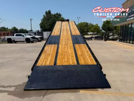 New #364489 2026 LOAD TRAIL GT 40 X 102 DUAL TANDEM FULL TILT CONTAINER TRAILER FLATBED GOOSENECK W/ HYD. JACKS & 18,000LB WINCH PACKAGE