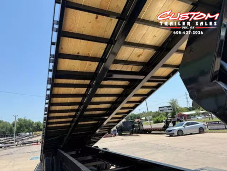 New #364489 2026 LOAD TRAIL GT 40 X 102 DUAL TANDEM FULL TILT CONTAINER TRAILER FLATBED GOOSENECK W/ HYD. JACKS & 18,000LB WINCH PACKAGE