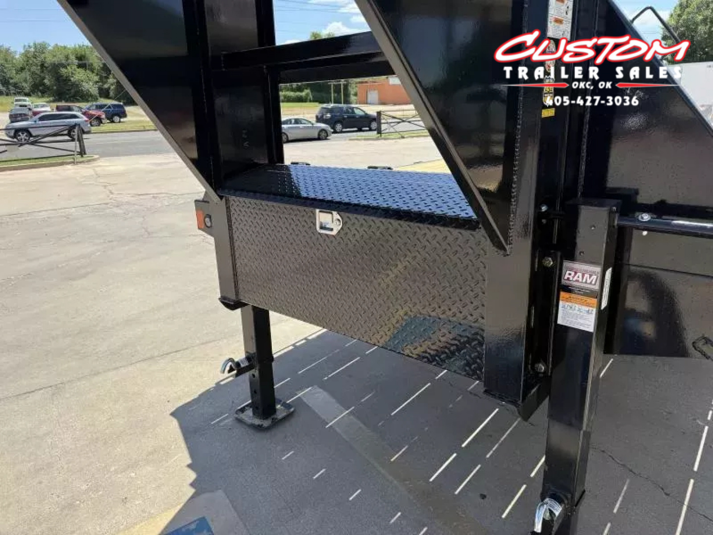 New #364920 2026 LOAD TRAIL GP 40 X 102 DUAL TANDEM LOW-PRO 24K GOOSENECK W/ MAX RAMPS