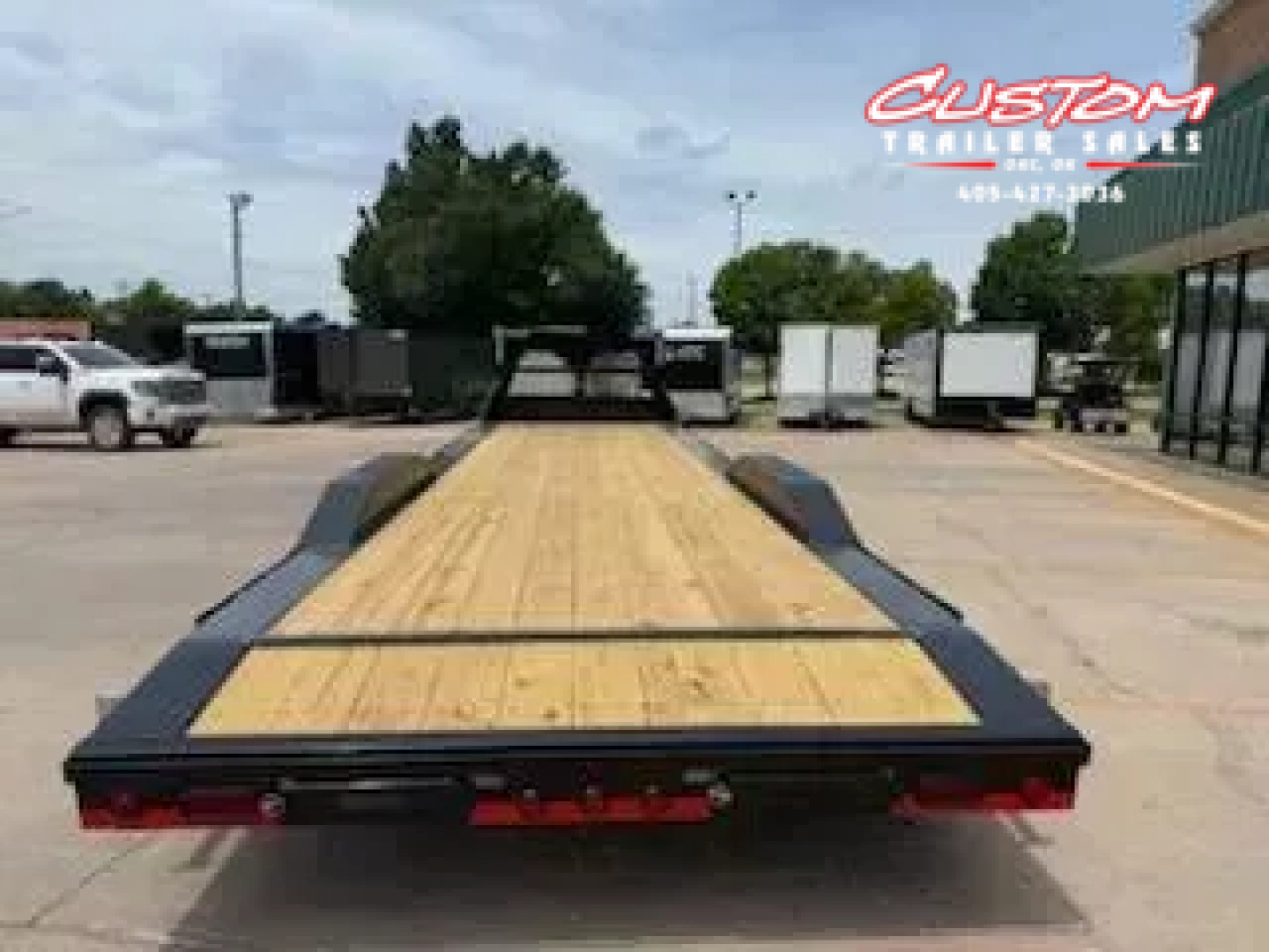 New #368288 2026 LOAD TRAIL GC 30 X 102 TANDEM AXLE 14K GOOSENECK EQUIPMENT HAULER W/ SLIDE IN RAMPS