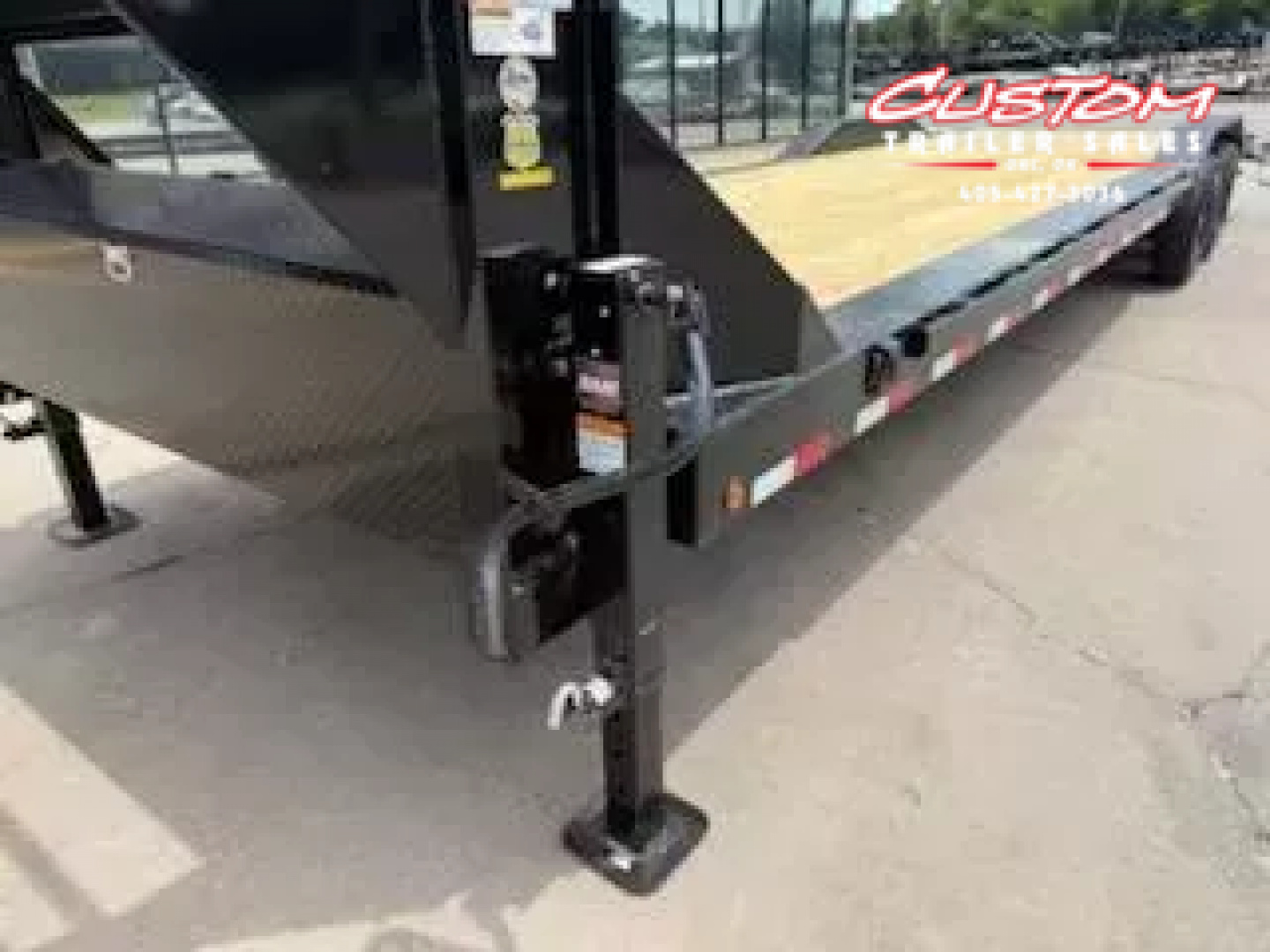 New #368288 2026 LOAD TRAIL GC 30 X 102 TANDEM AXLE 14K GOOSENECK EQUIPMENT HAULER W/ SLIDE IN RAMPS