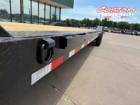 New #368288 2026 LOAD TRAIL GC 30 X 102 TANDEM AXLE 14K GOOSENECK EQUIPMENT HAULER W/ SLIDE IN RAMPS