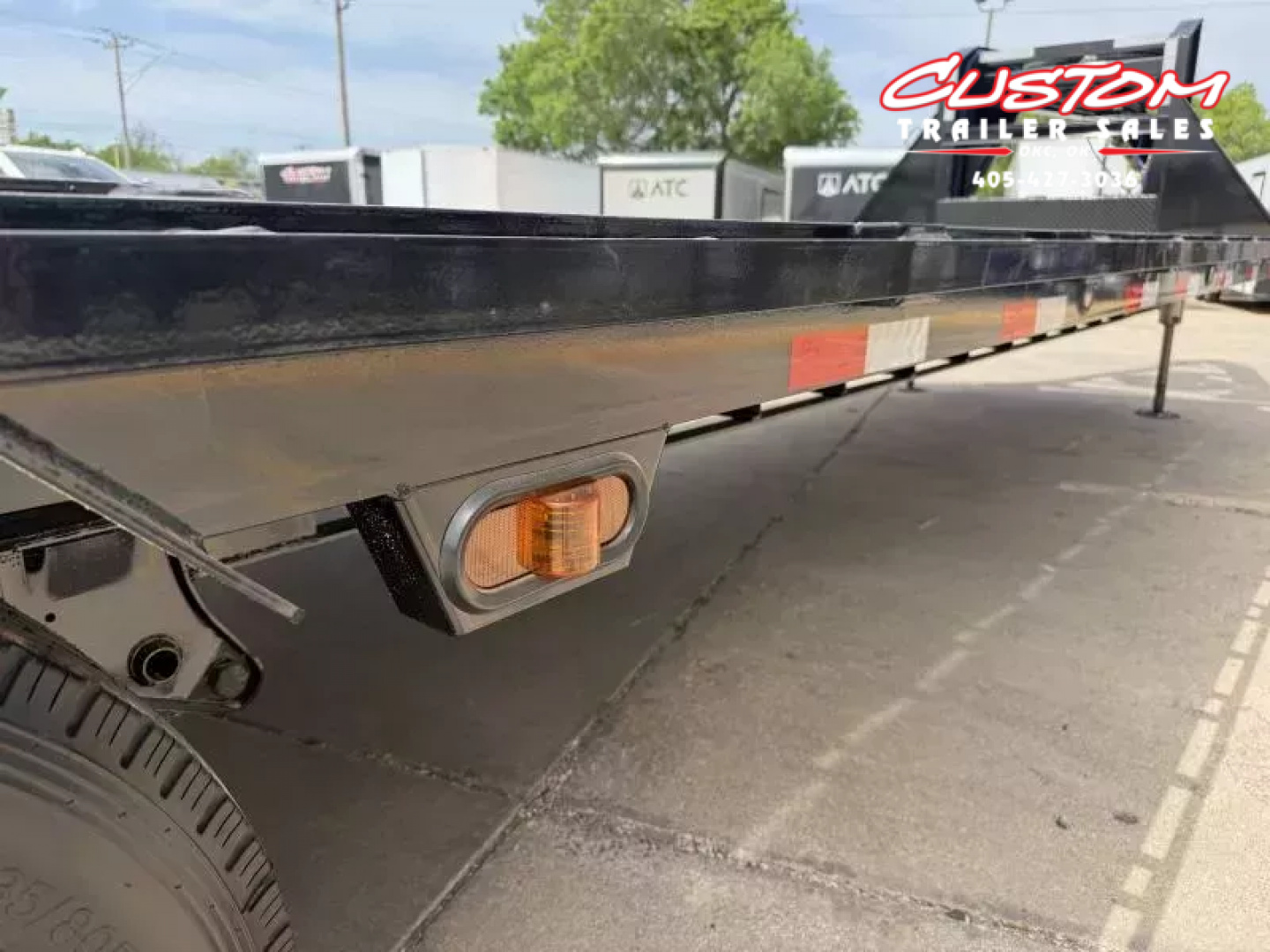 New #371552 2026 LOAD TRAIL GL 36 X 102 DUAL TANDEM LOW-PRO 20K GOOSENECK W/ HYDRAULIC DOVETAIL & JACKS