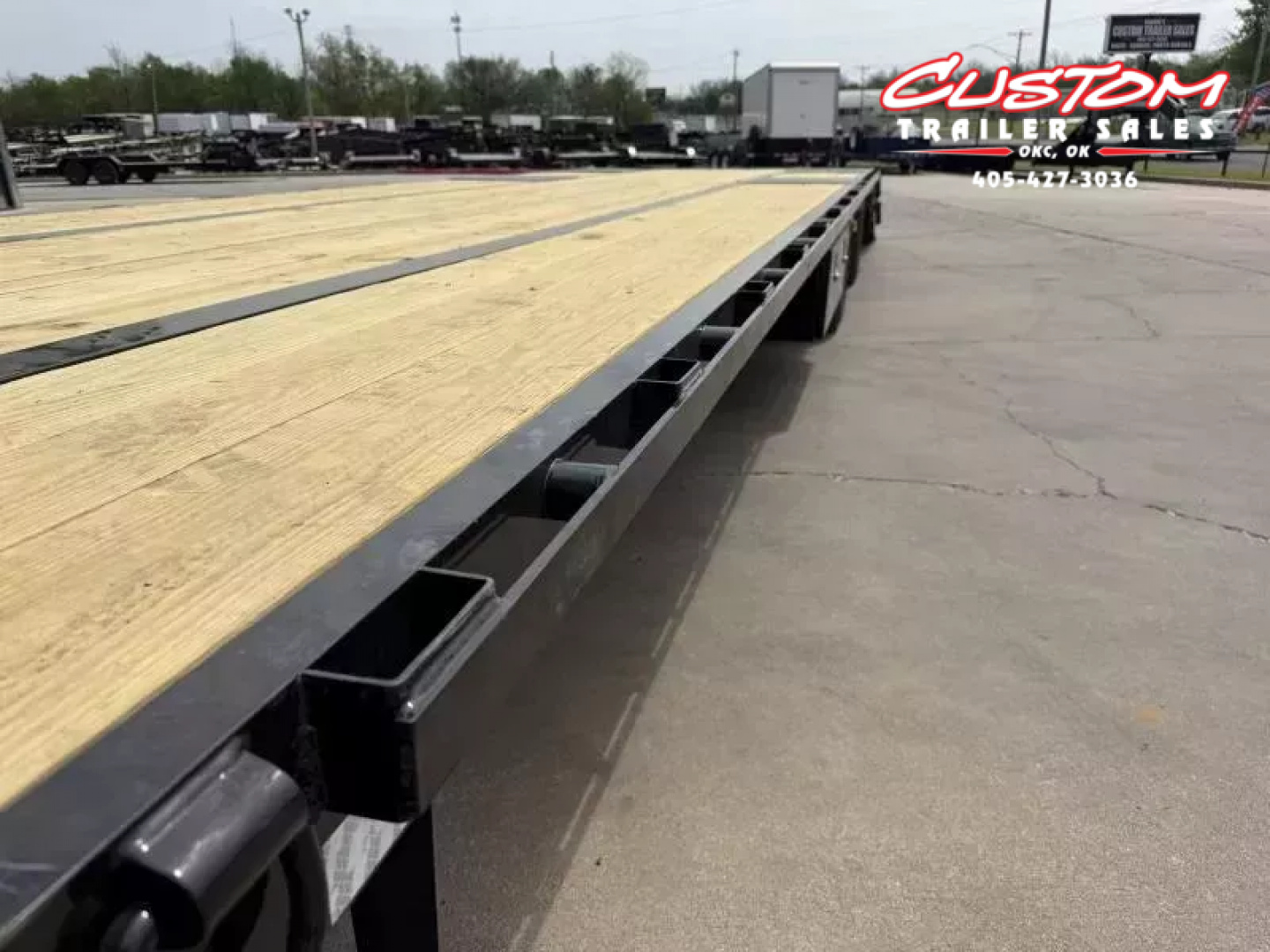 New #371552 2026 LOAD TRAIL GL 36 X 102 DUAL TANDEM LOW-PRO 20K GOOSENECK W/ HYDRAULIC DOVETAIL & JACKS