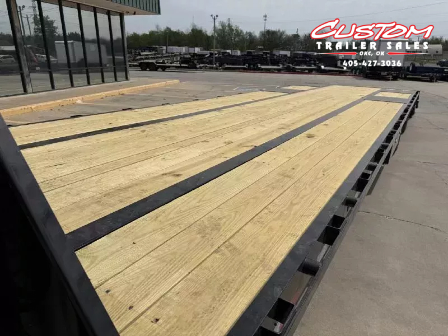 New #371552 2026 LOAD TRAIL GL 36 X 102 DUAL TANDEM LOW-PRO 20K GOOSENECK W/ HYDRAULIC DOVETAIL & JACKS