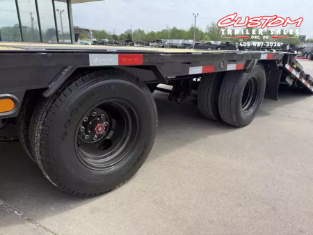 New #371552 2026 LOAD TRAIL GL 36 X 102 DUAL TANDEM LOW-PRO 20K GOOSENECK W/ HYDRAULIC DOVETAIL & JACKS