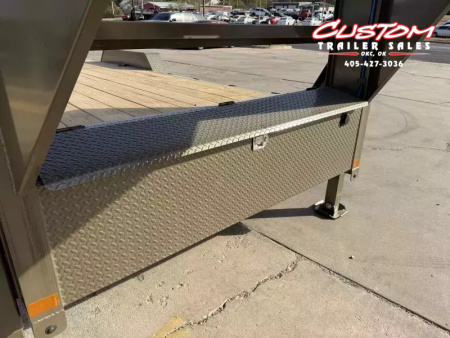 New #372940 2026 LOAD TRAIL TG 24 X 83 TANDEM AXLE 14K GOOSENECK RAPID LOADER FULL BED TILT DECK