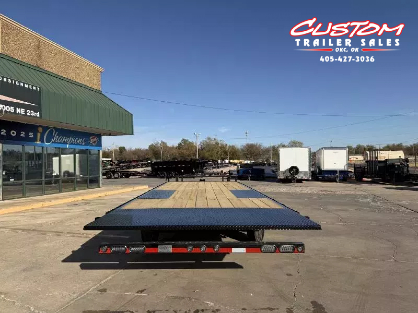 New #374263 2026 LOAD TRAIL PE 24 X 102 TANDEM AXLE BUMPER PULL 14K FULL BED DECKOVER TILT