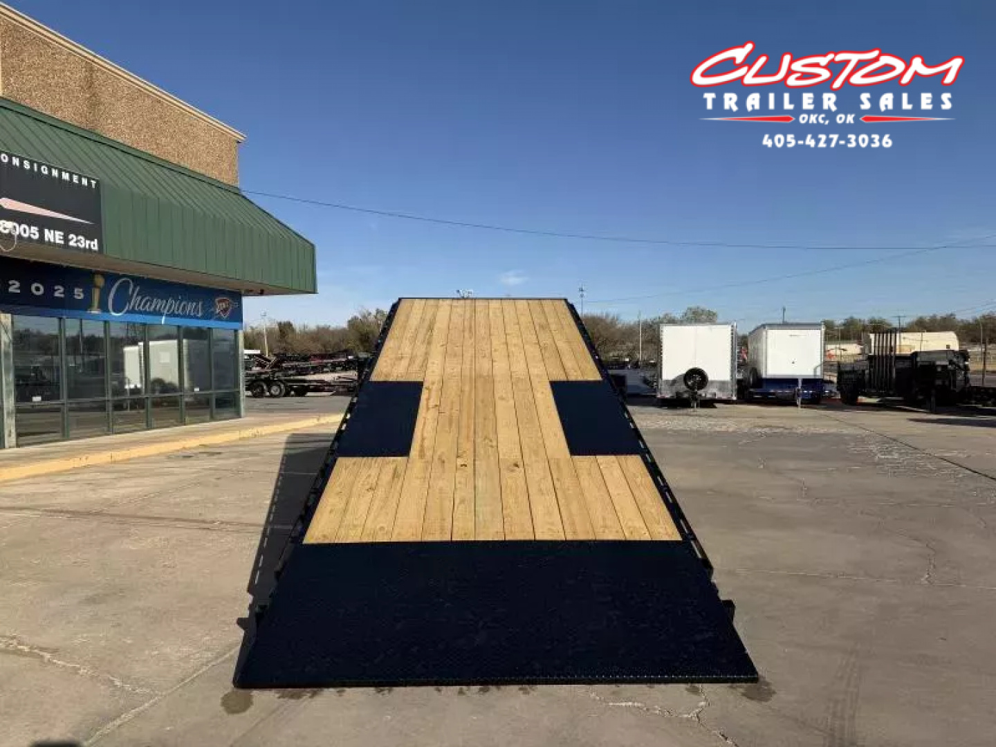 New #374263 2026 LOAD TRAIL PE 24 X 102 TANDEM AXLE BUMPER PULL 14K FULL BED DECKOVER TILT