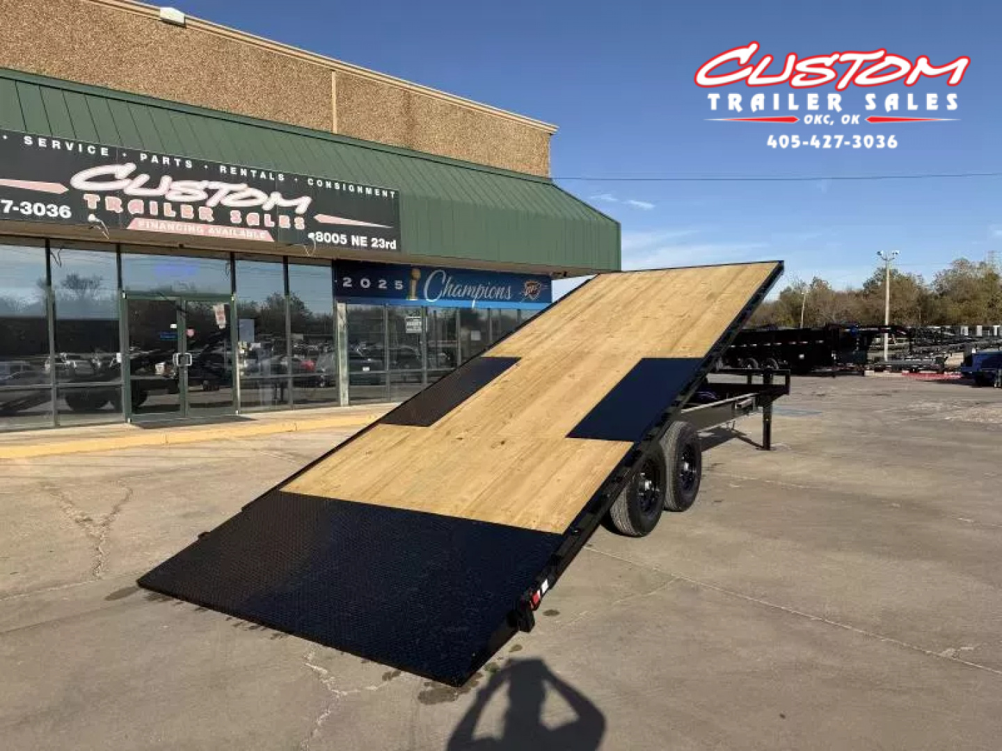 New #374263 2026 LOAD TRAIL PE 24 X 102 TANDEM AXLE BUMPER PULL 14K FULL BED DECKOVER TILT