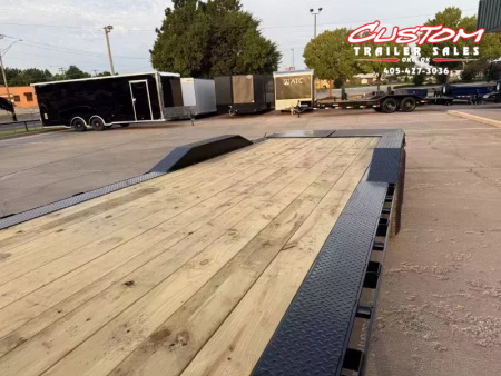 New #376235 2026 LOAD TRAIL CH 26 X 102 TANDEM AXLE 14K EQUIPMENT HAULER W/ MAX RAMPS