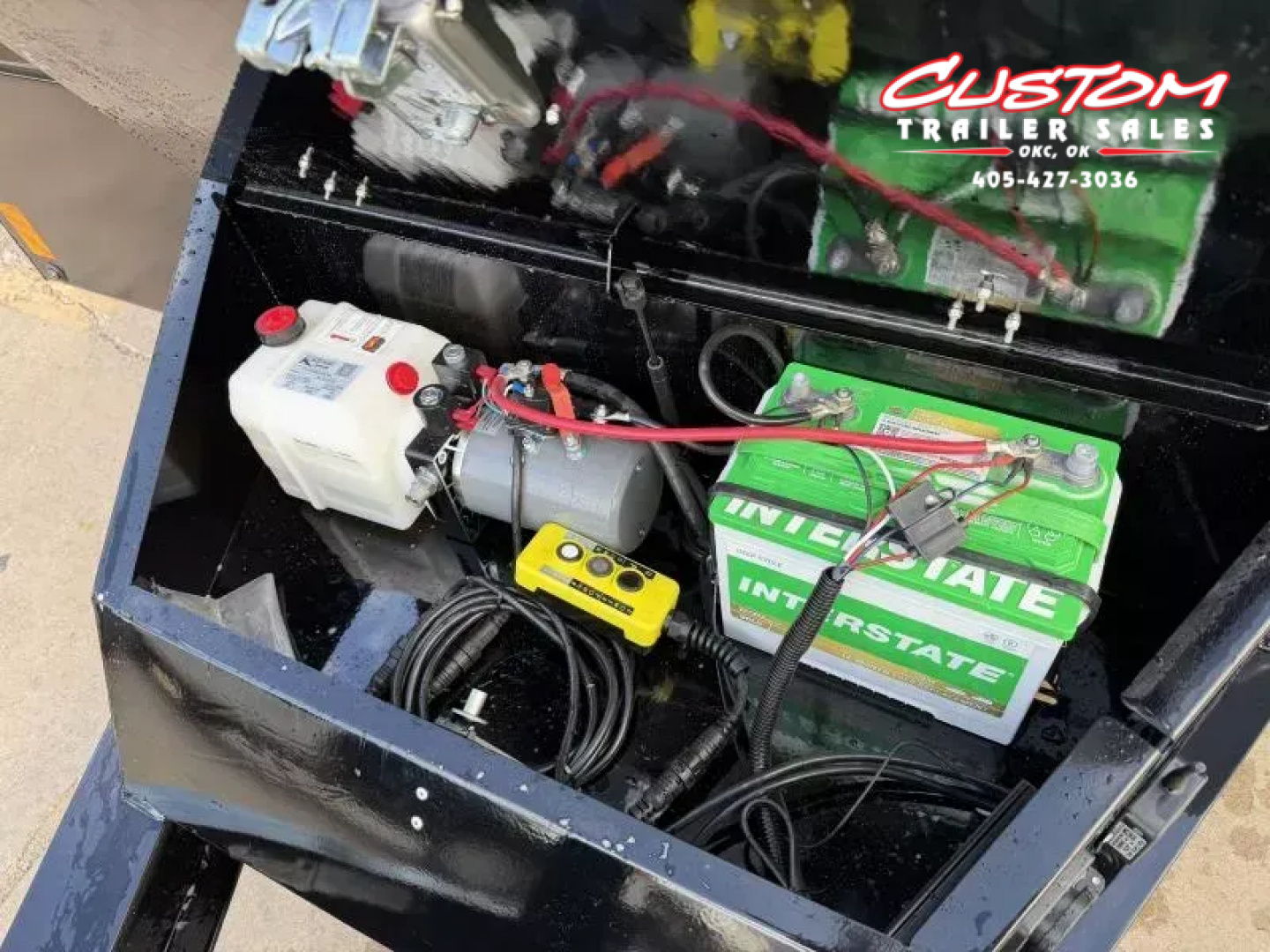 New #378050 2026 LOAD TRAIL TM 22 X 83 TANDEM AXLE RAPID LOADER 14K STEEL FLOOR TILT DECK TRAILER