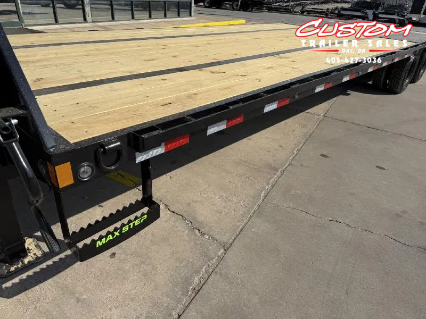 New #378465 2026 LOAD TRAIL GP 32 X 102 DUAL TANDEM LOW-PRO 20K GOOSENECK W/ MAX RAMPS