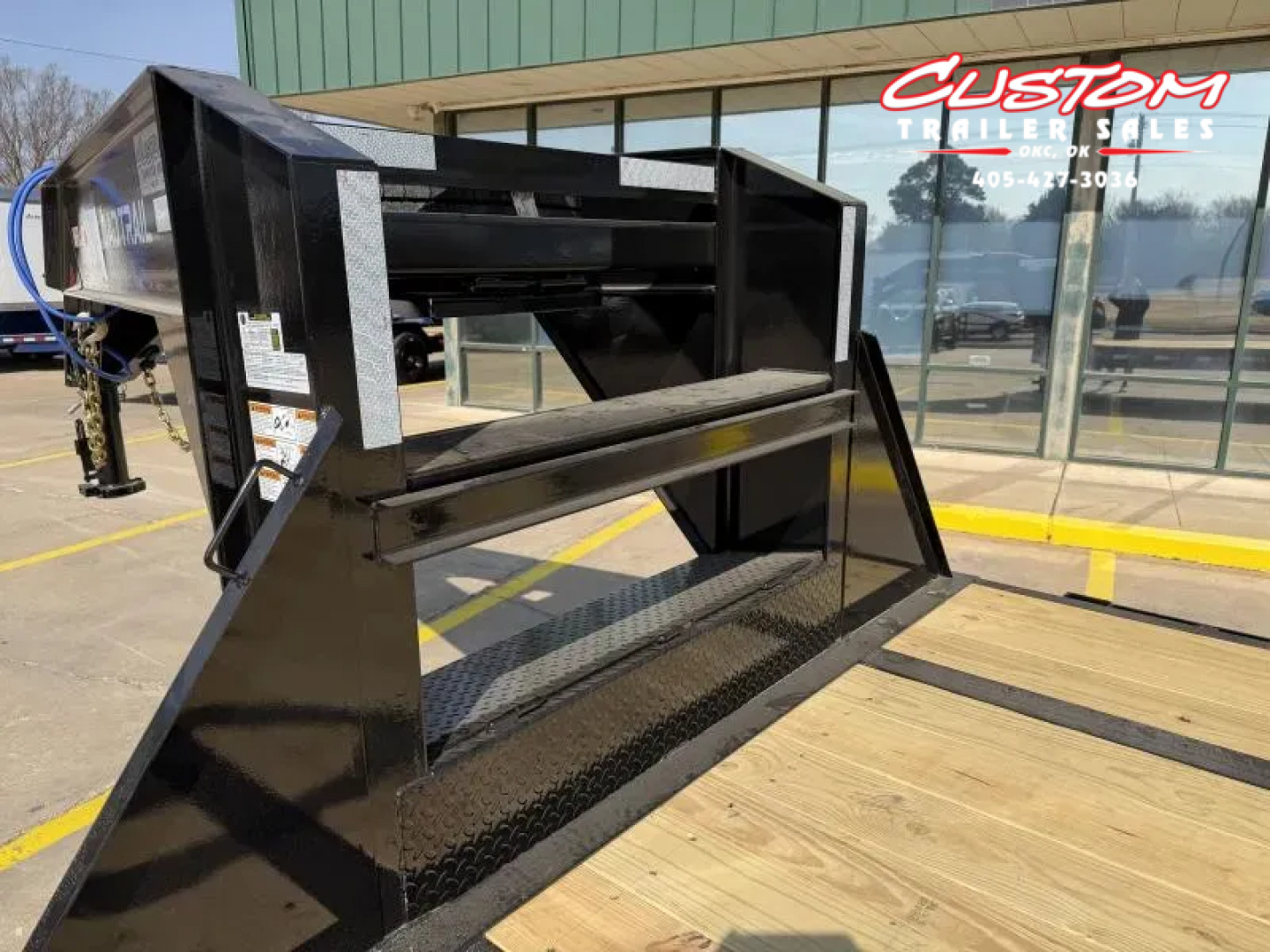 New #378465 2026 LOAD TRAIL GP 32 X 102 DUAL TANDEM LOW-PRO 20K GOOSENECK W/ MAX RAMPS