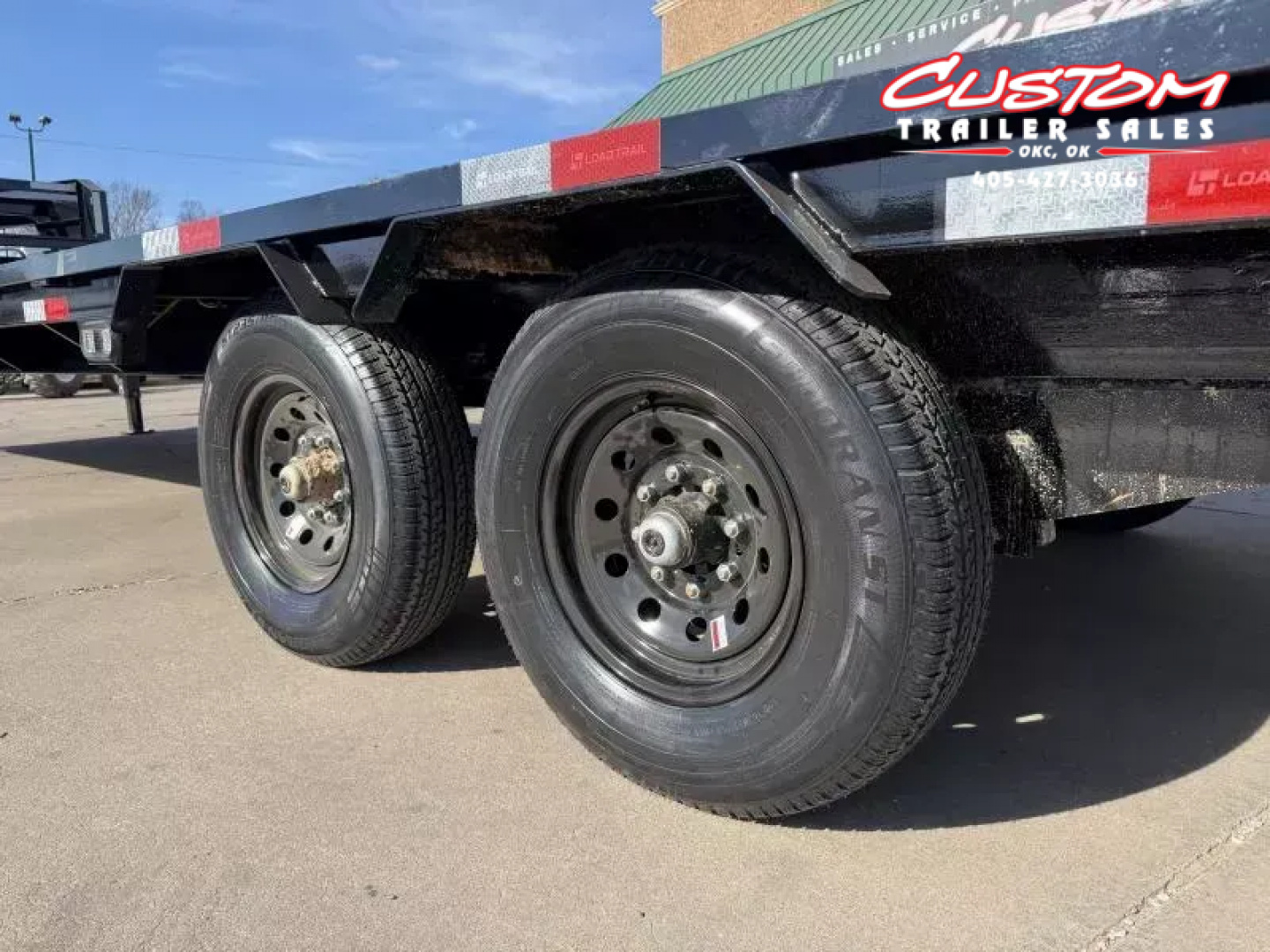 New #378595 2026 LOAD TRAIL GP 32 X 102 TANDEM AXLE LOW-PRO 14K GOOSENECK TRAILER W/ MAX RAMPS