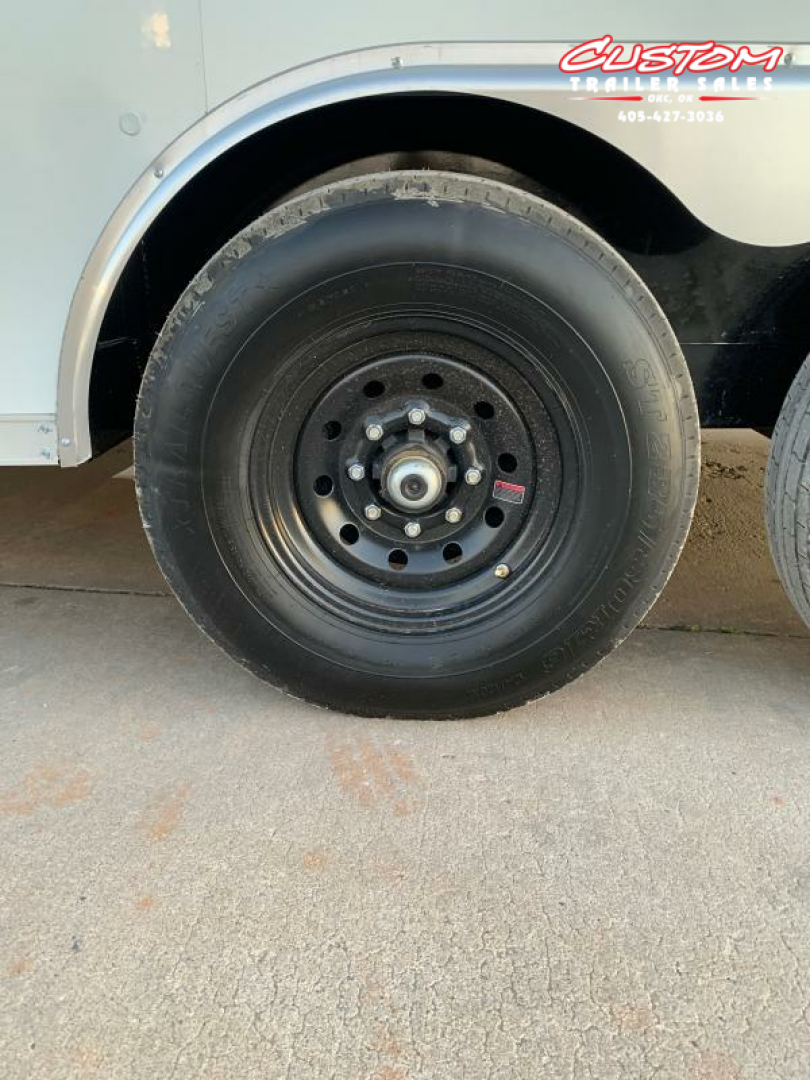 New 8.5 X 24 TANDEM AXLE ALL STEEL ENCLOSED RENTAL