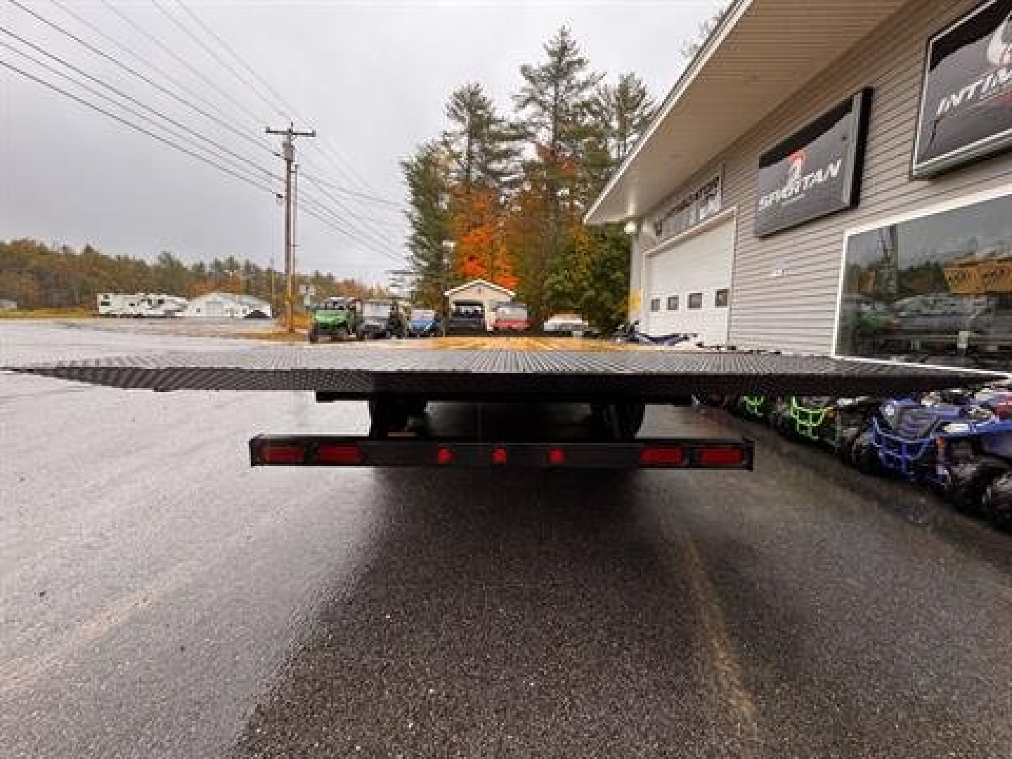 New 2025 Down2Earth 102x22 Deck Over Tilt 14,000 GVWR (DTE10222DOT7BW) for Sale