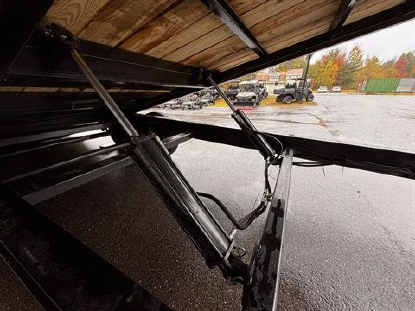New 2025 Down2Earth 102x22 Deck Over Tilt 14,000 GVWR (DTE10222DOT7BW) for Sale
