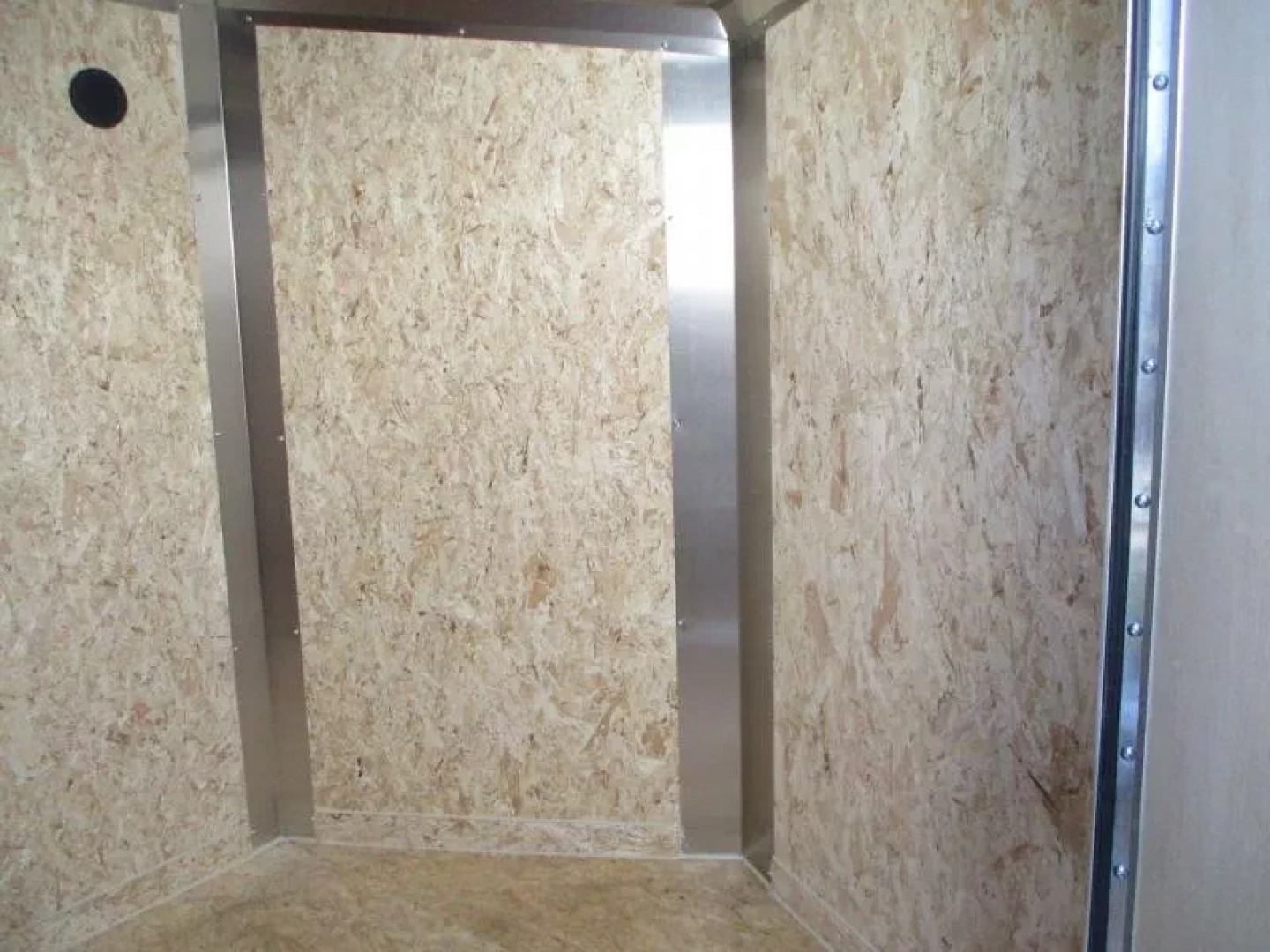 New 2025 LOOK Trailers ELEMENT SE 6 X 10 Cargo / Enclosed Trailer