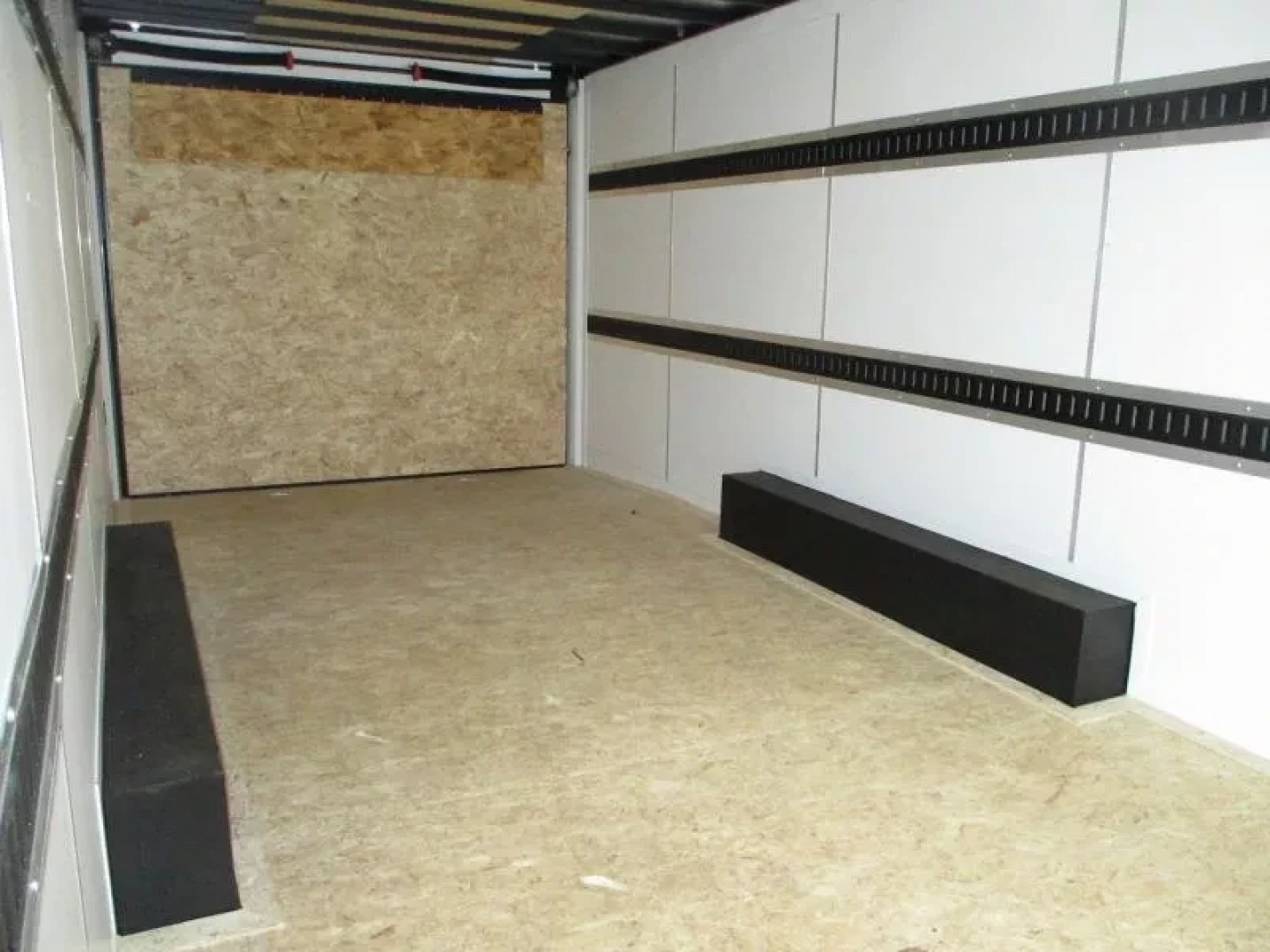 New 2025 LOOK Trailers LXT 8.5 X 24 Cargo / Enclosed Trailer