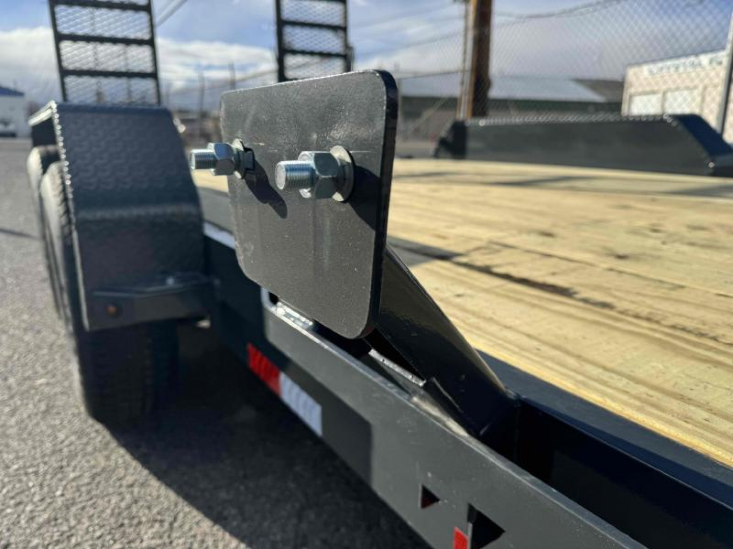 New 2024 Lamar 83" X 16' CC - 10k Car Hauler Equipment Trailer