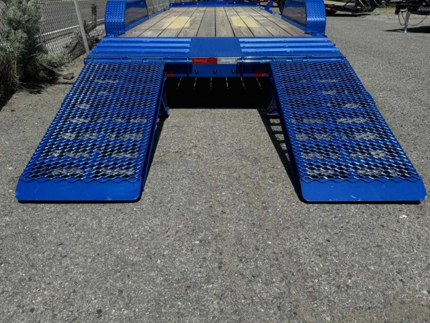 New 2024 Diamond C LPX 20' - 14.9K Low-profile Equipment Trailer