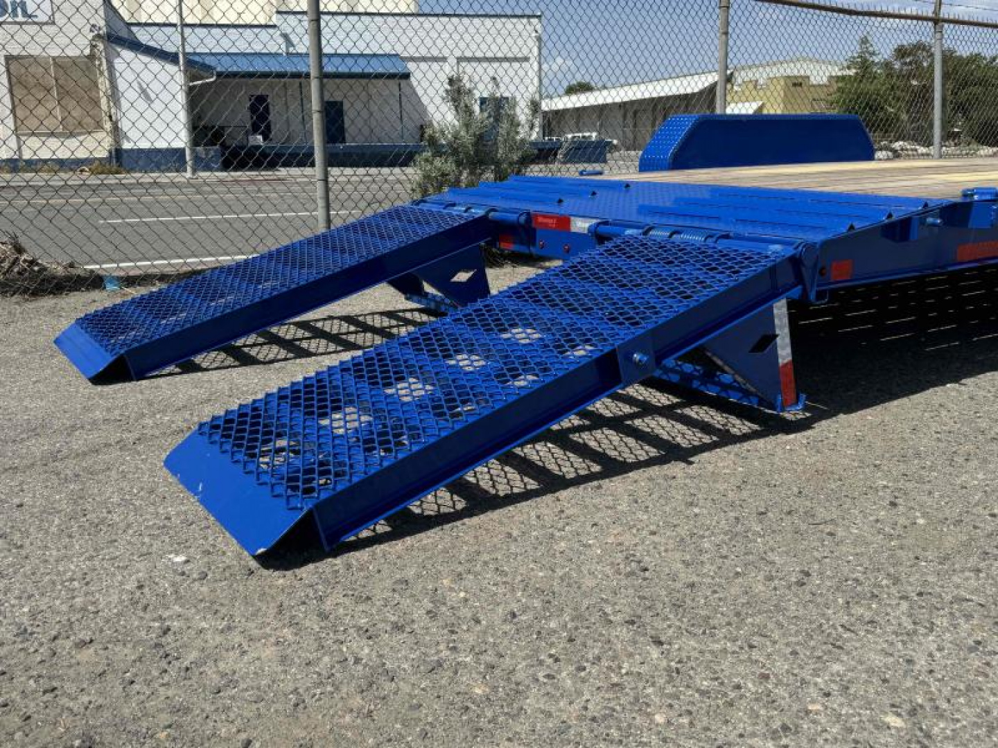 New 2024 Diamond C LPX 20' - 14.9K Low-profile Equipment Trailer