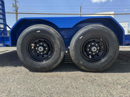 New 2024 Diamond C LPX 20' - 14.9K Low-profile Equipment Trailer