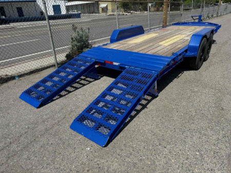 New 2024 Diamond C LPX 20' - 14.9K Low-profile Equipment Trailer