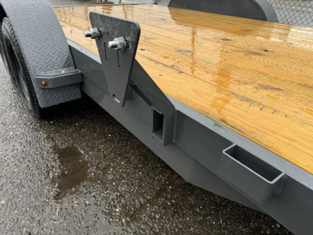 New 2025 Lamar 83" X 16' CE - 7K Car hauler Trailer