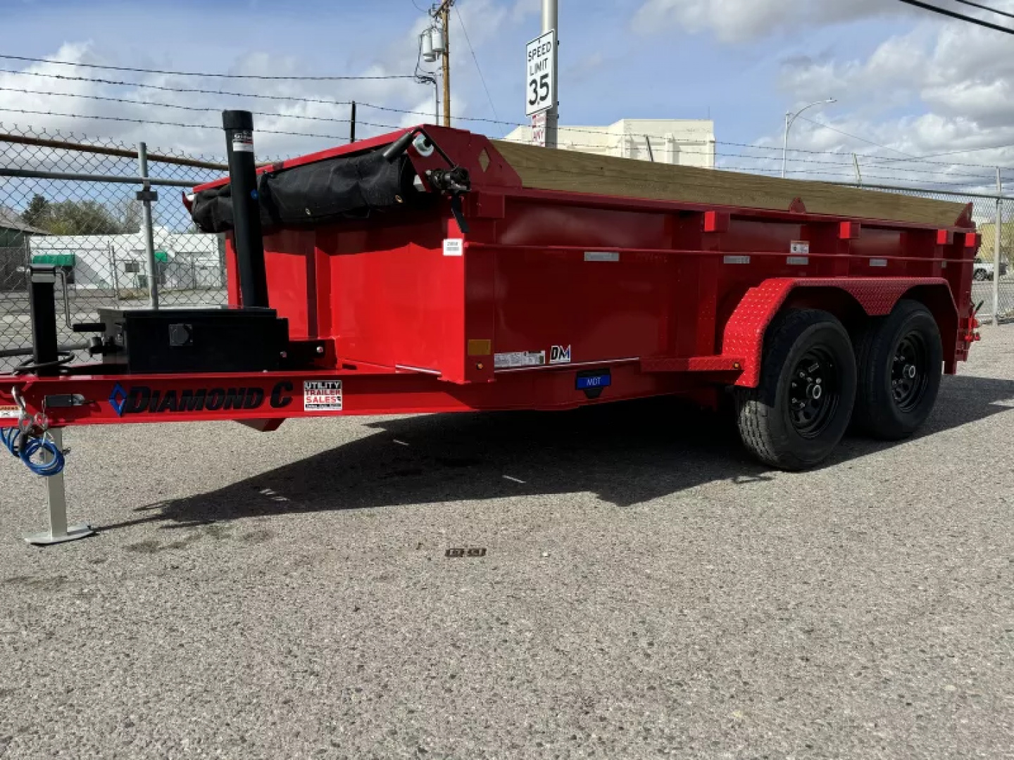 New 2025 Diamond C MDT 77"x12' - 10K Telescopic Dump Trailer