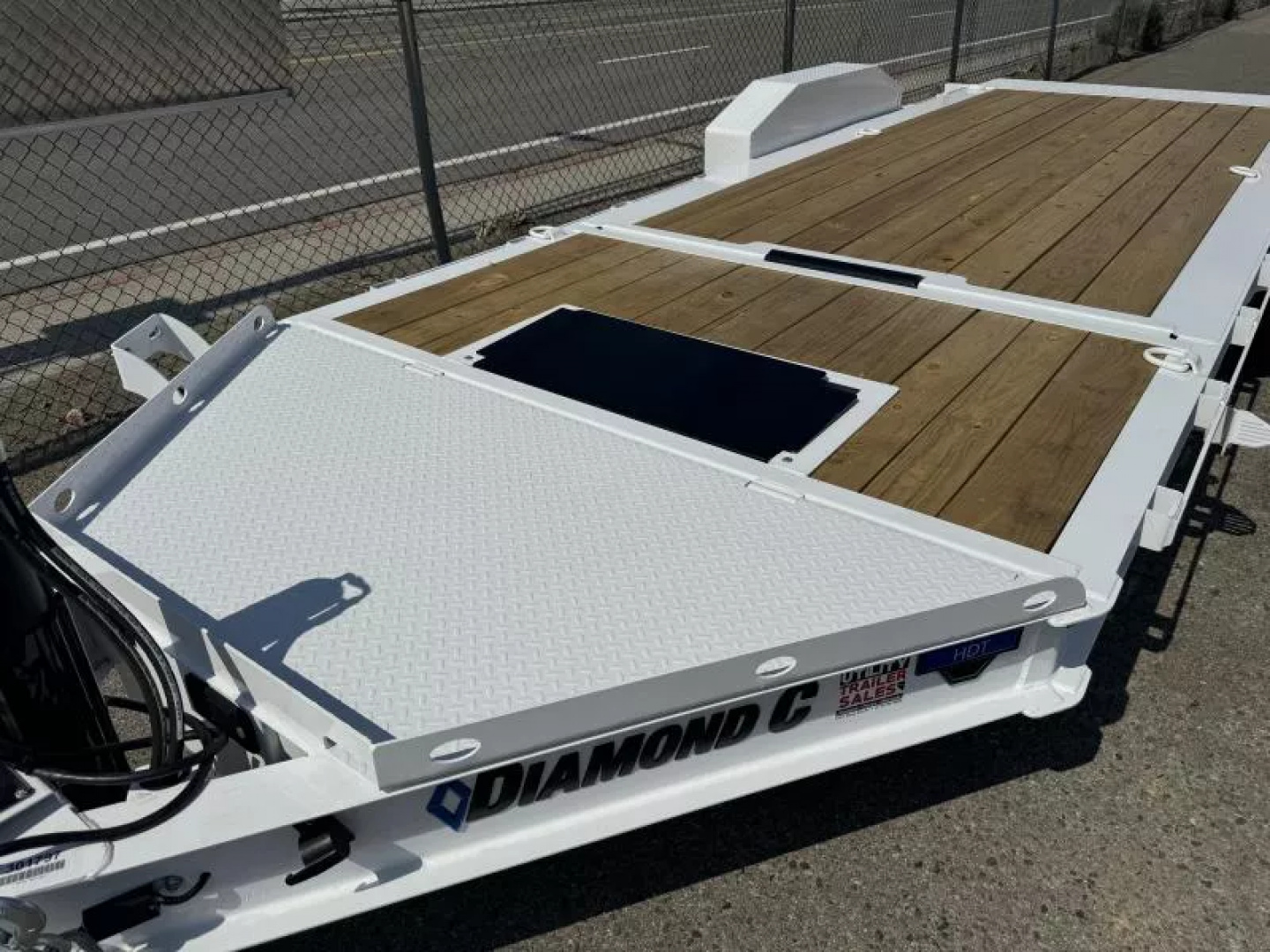 New 2025 Diamond C HDT 20' - 14.9K Equipment Tilt Trailer