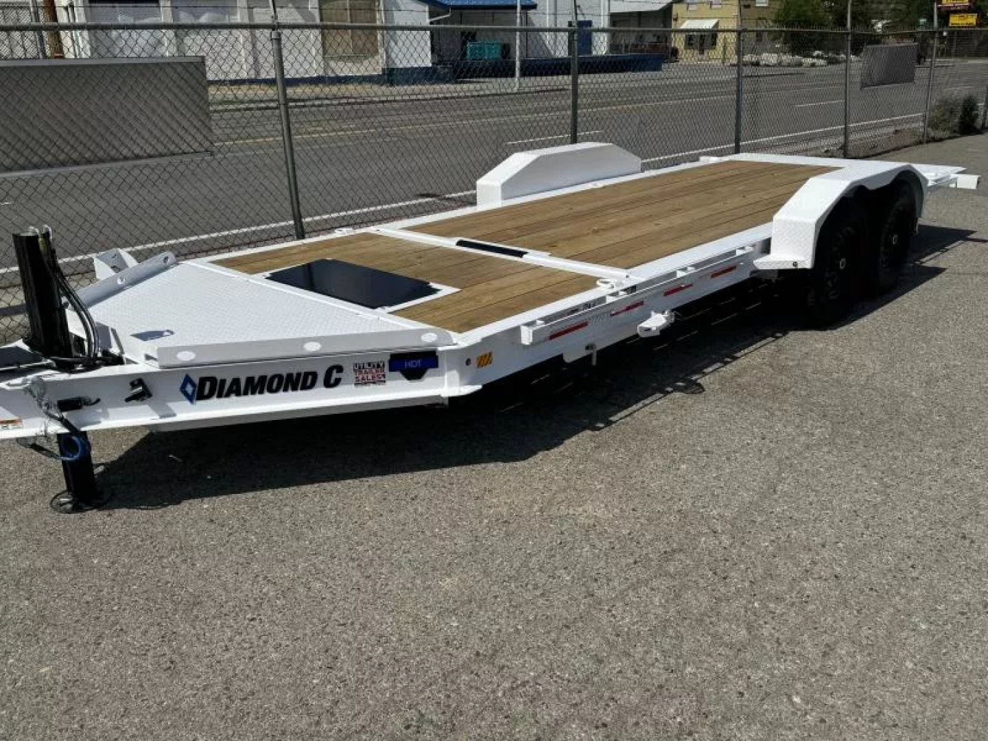 New 2025 Diamond C HDT 20' - 14.9K Equipment Tilt Trailer