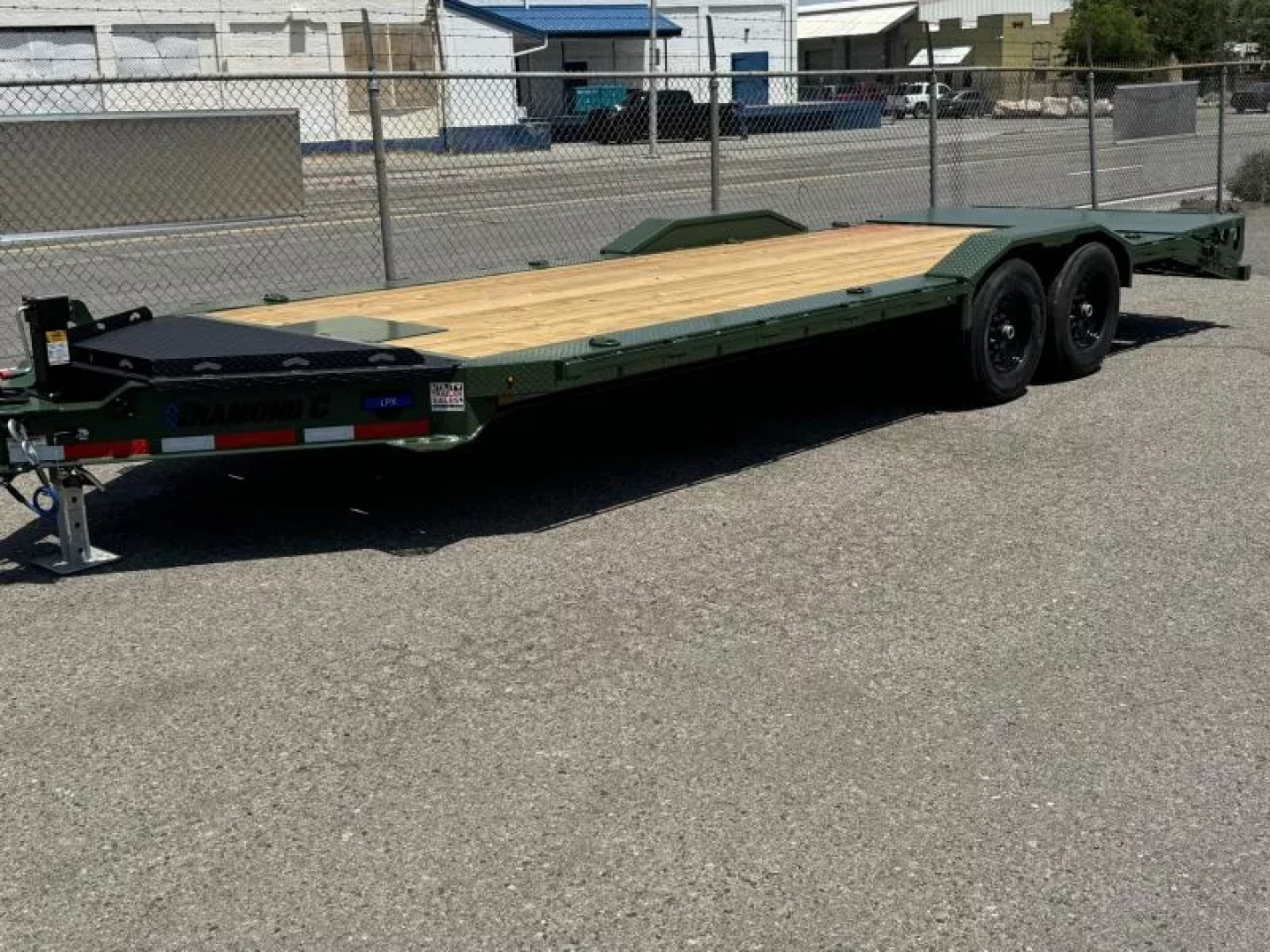 New 2025 Diamond C LPX 22' X-Ramp - 14.9K Equipment Trailer