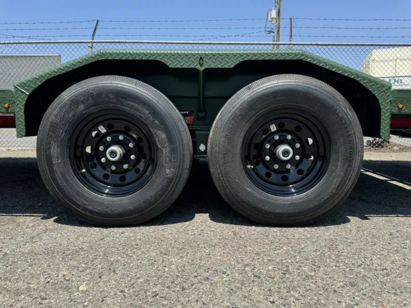 New 2025 Diamond C LPX 22' X-Ramp - 14.9K Equipment Trailer