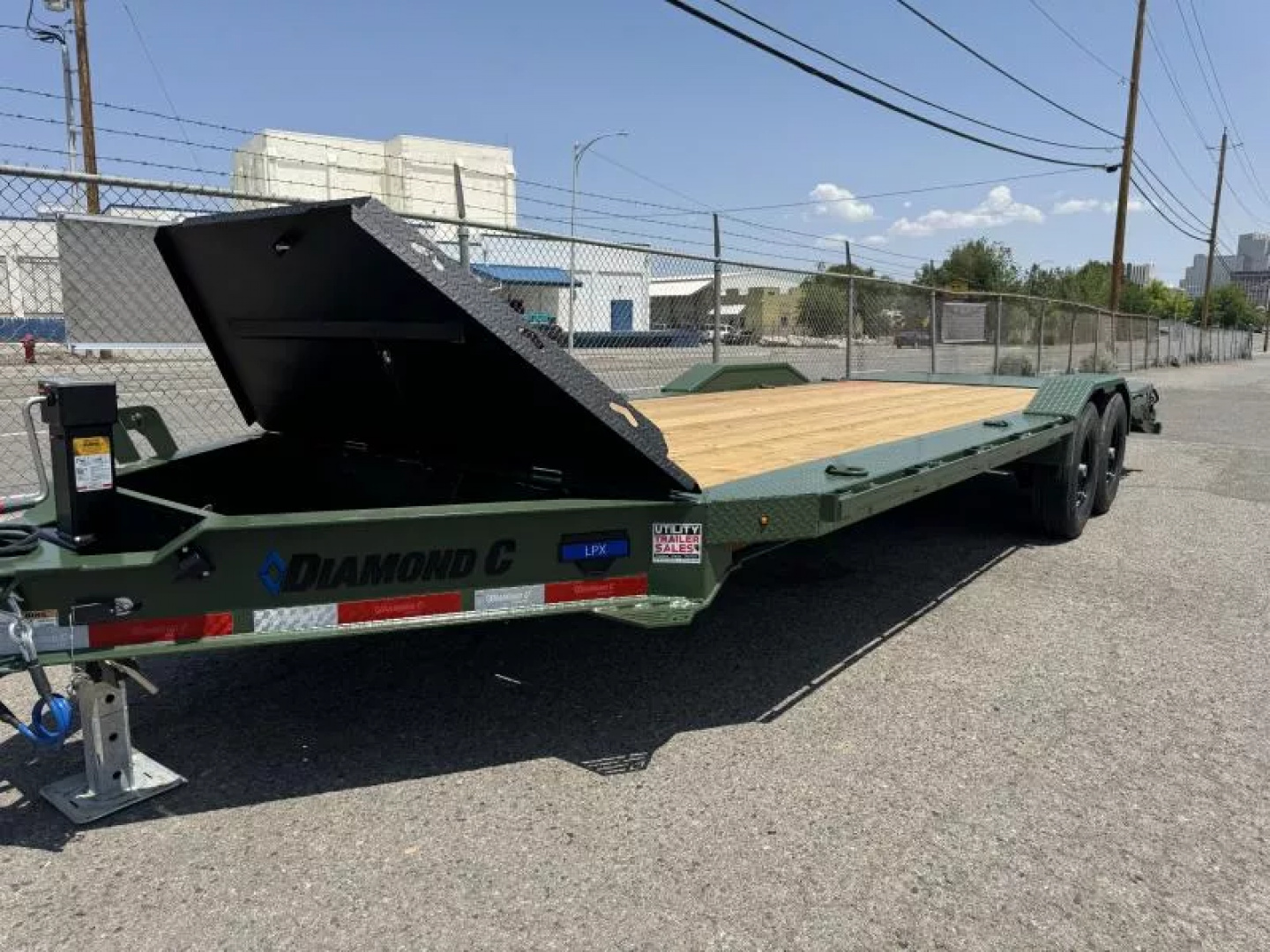 New 2025 Diamond C LPX 22' X-Ramp - 14.9K Equipment Trailer