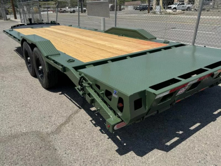 New 2025 Diamond C LPX 22' X-Ramp - 14.9K Equipment Trailer