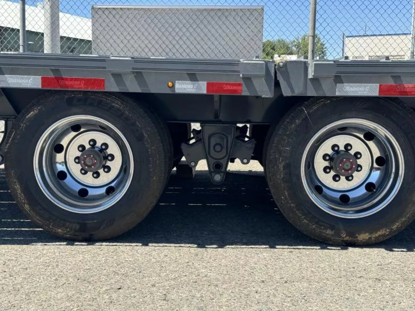 New 2025 Diamond C FMAX212 32' Pacesetter Edition - 25.9K Gooseneck Equipment Trailer